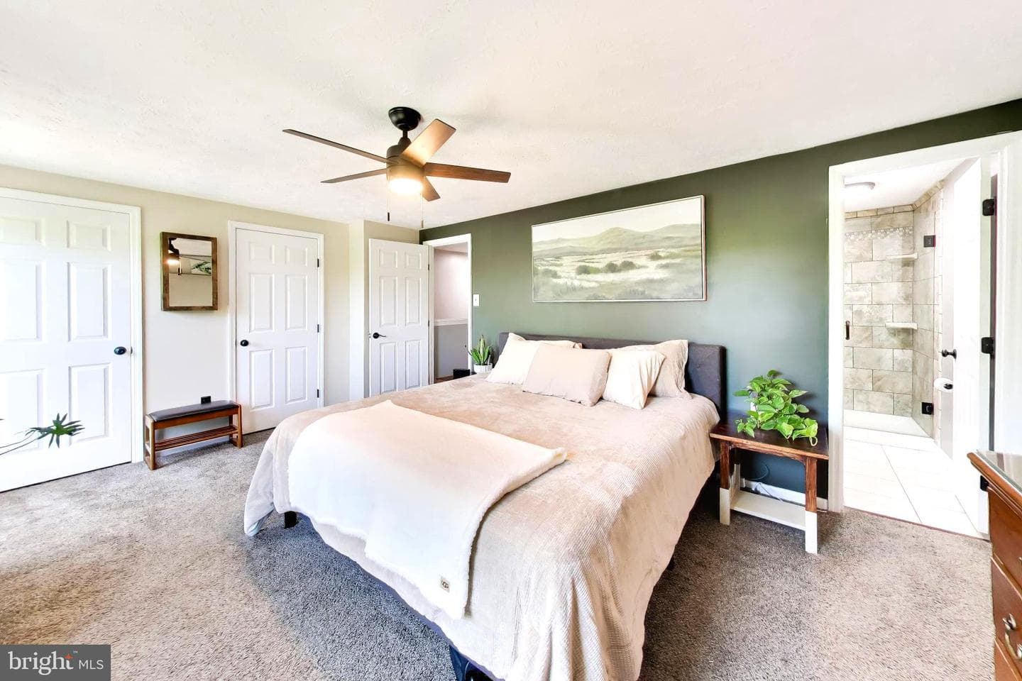 511 Hollyberry Way photo 13