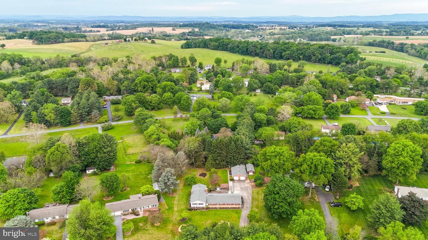 3318 Lowell Lane photo 13