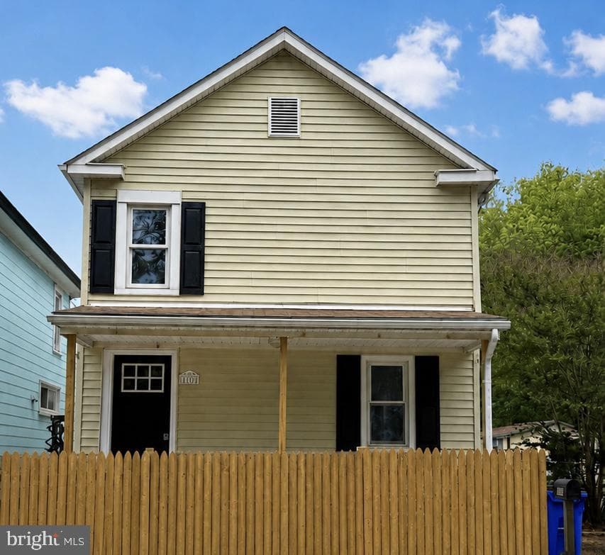 810 Knoxville Road photo 2