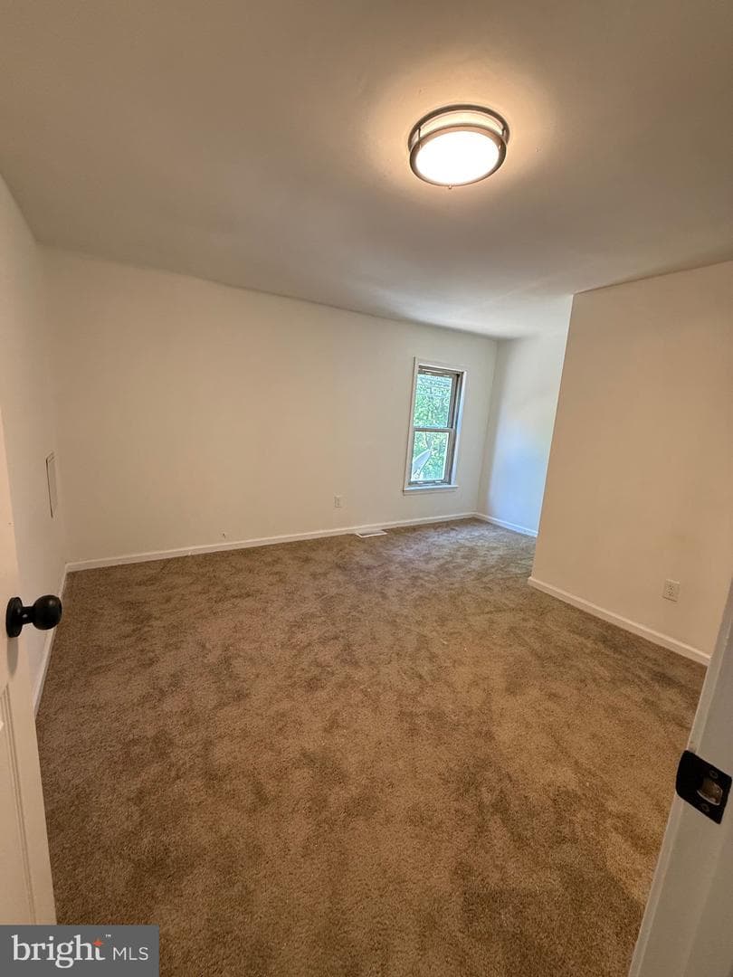 810 Knoxville Road photo 29