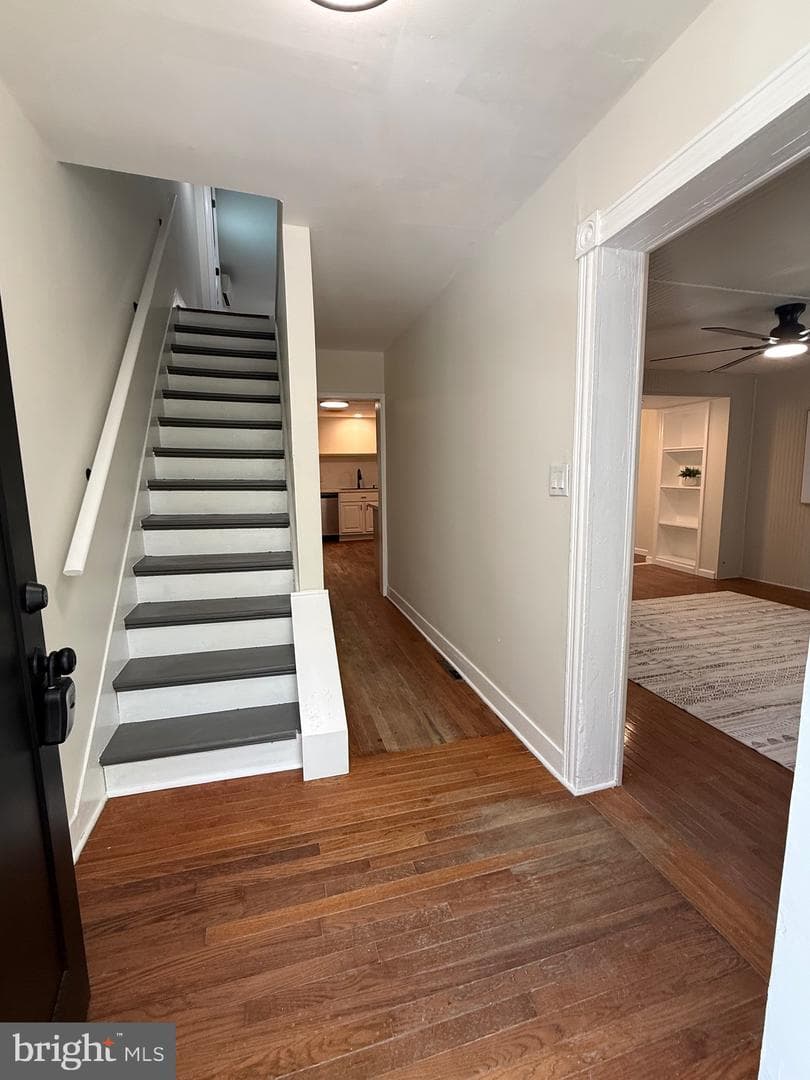 810 Knoxville Road photo 3