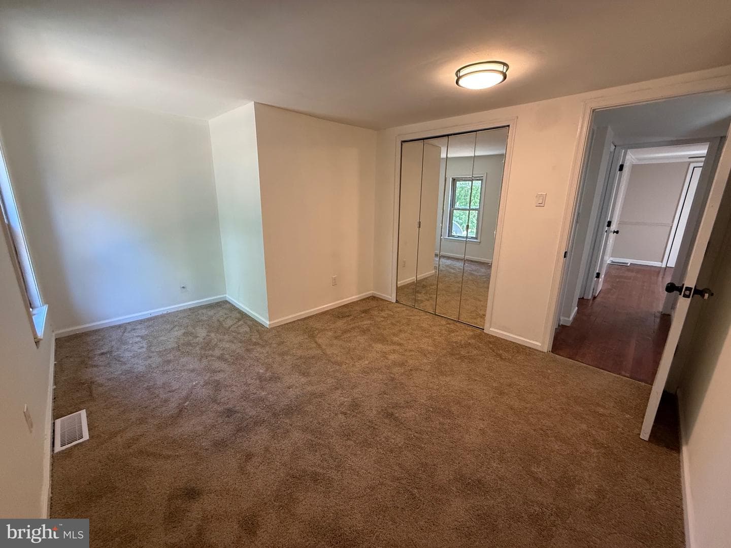 810 Knoxville Road photo 30