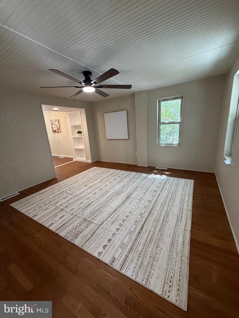 810 Knoxville Road photo 5