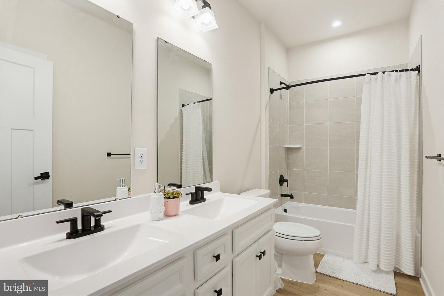 912 Clarendon Farm Lane photo 31