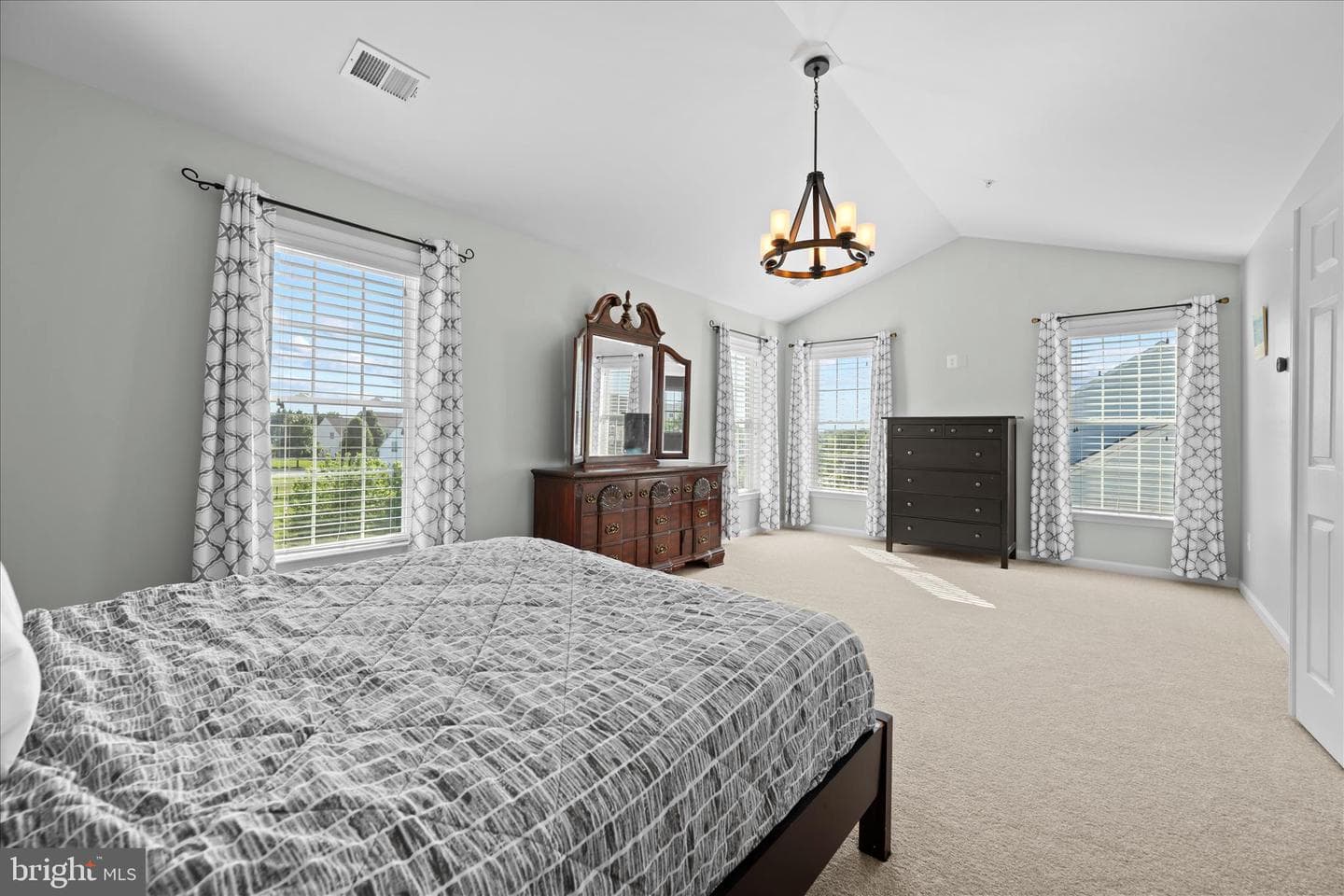 403 Richard Roberts Street photo 35