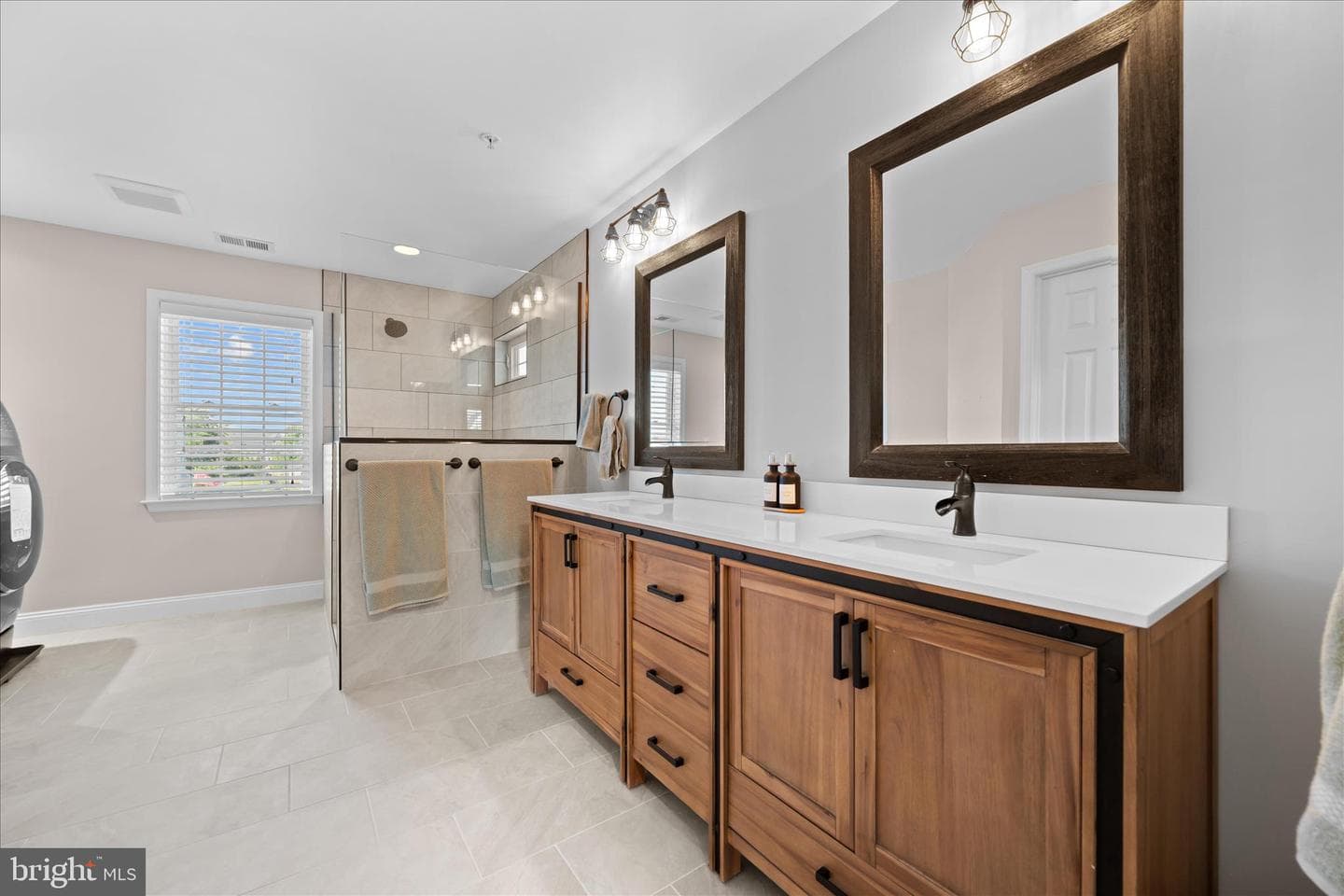 403 Richard Roberts Street photo 37