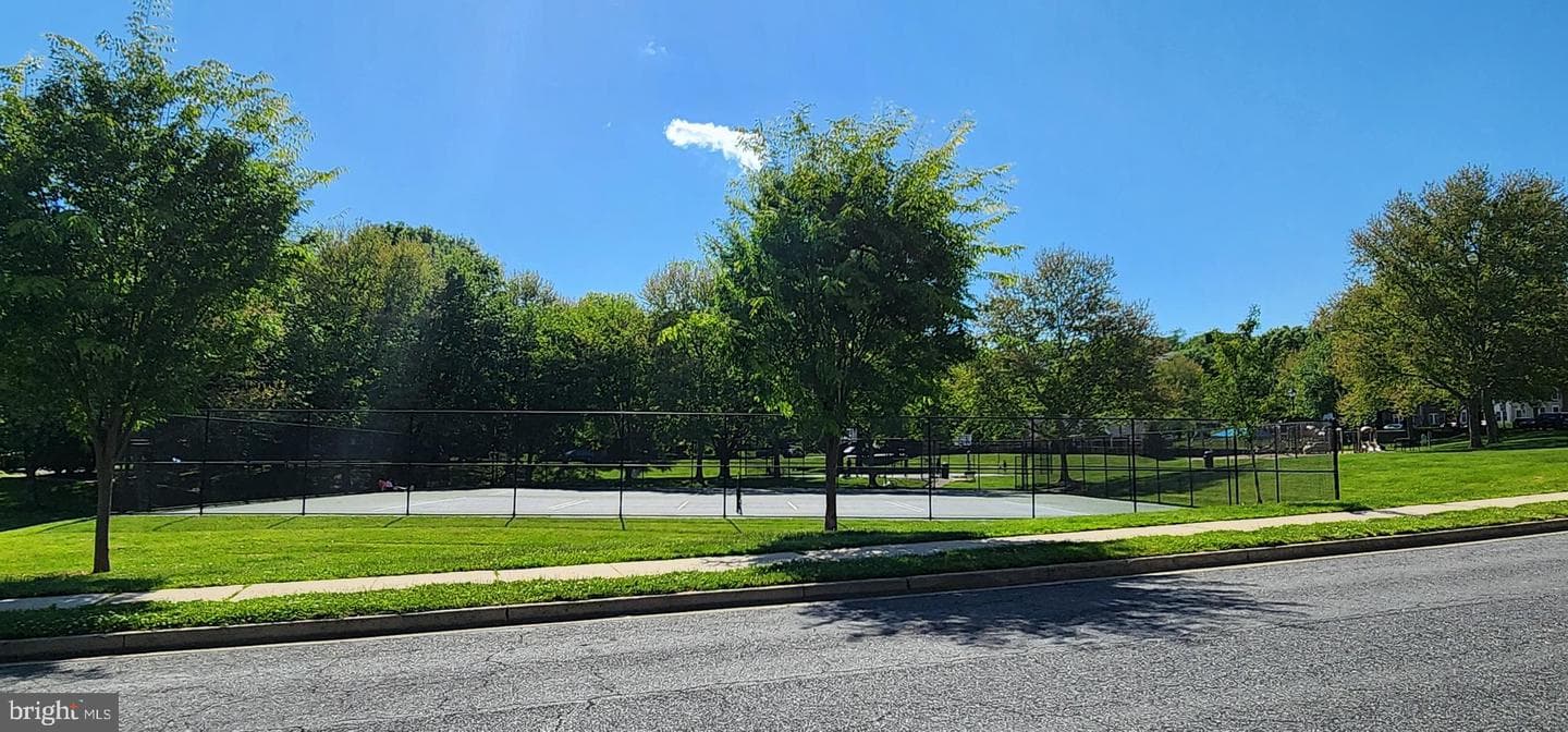2499 Lakeside Drive photo 3