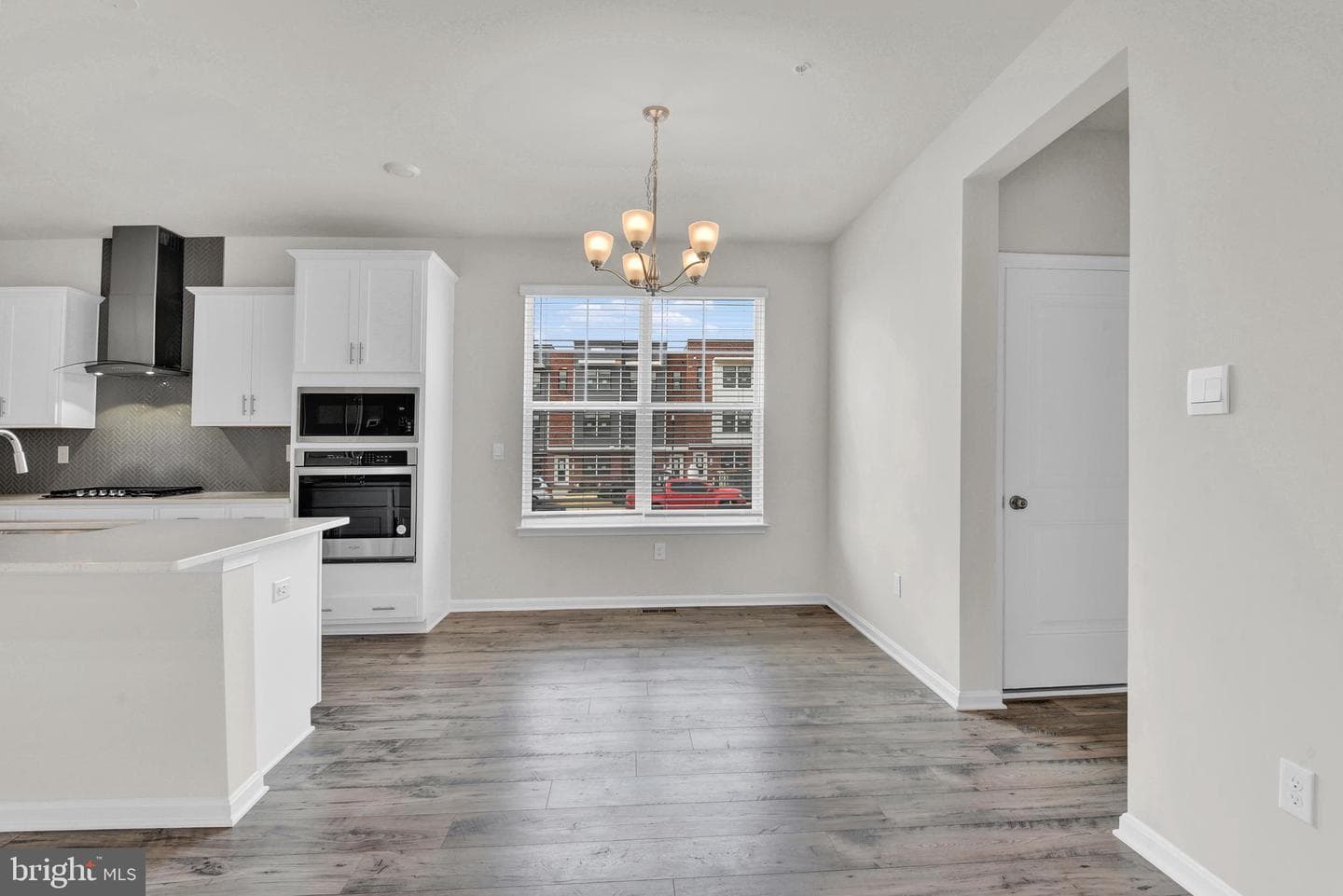 456 Hanson Street photo 10