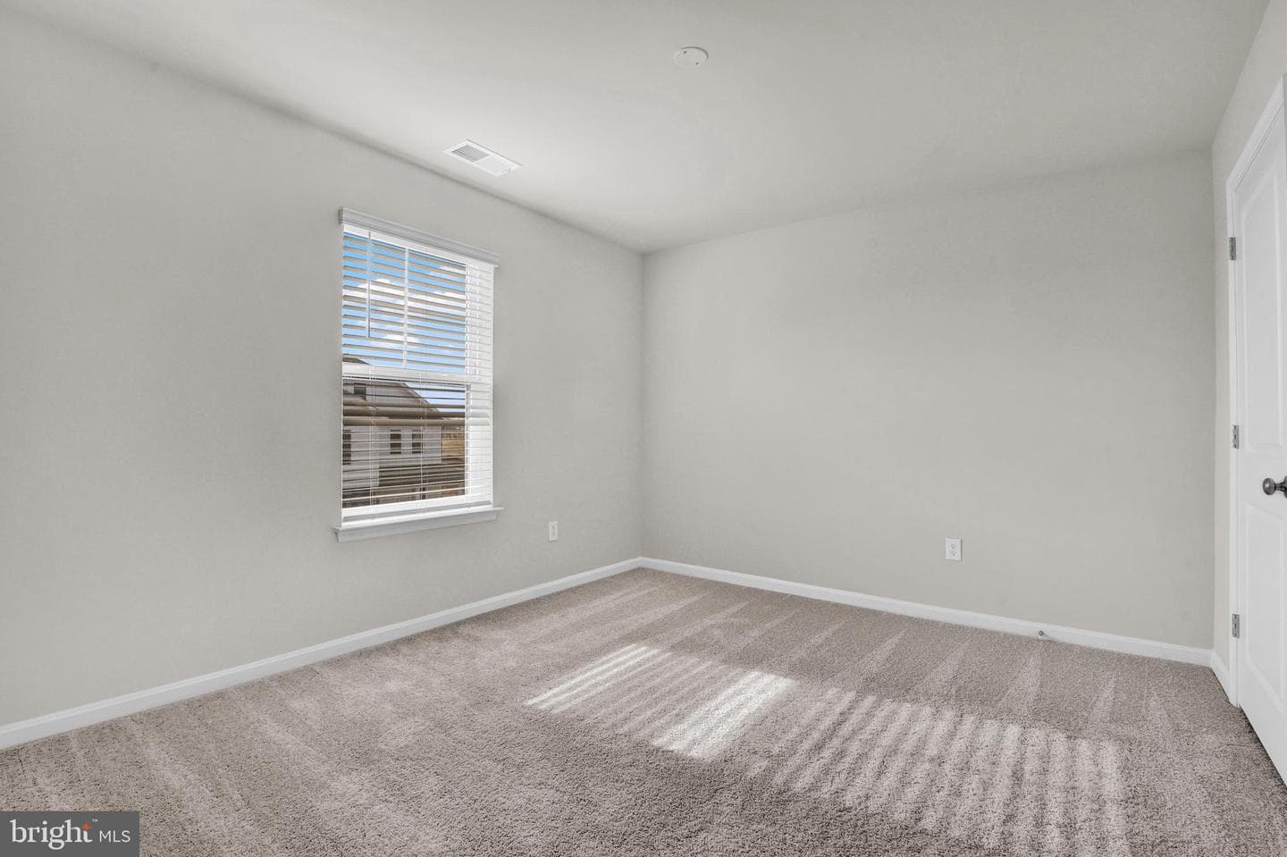 456 Hanson Street photo 13
