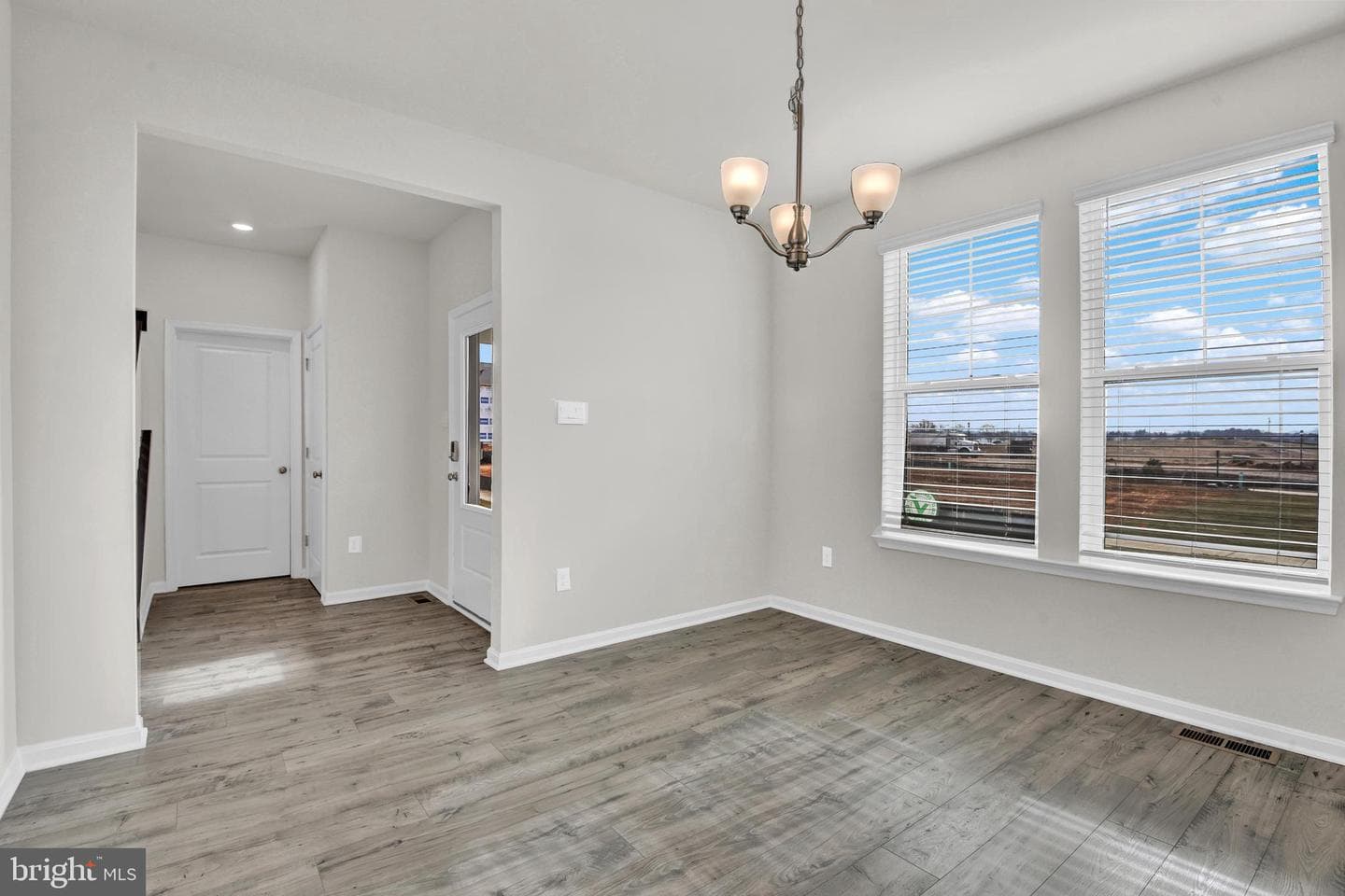 456 Hanson Street photo 5