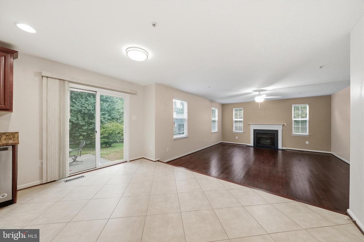 6728 Meadowlawn Circle photo 16