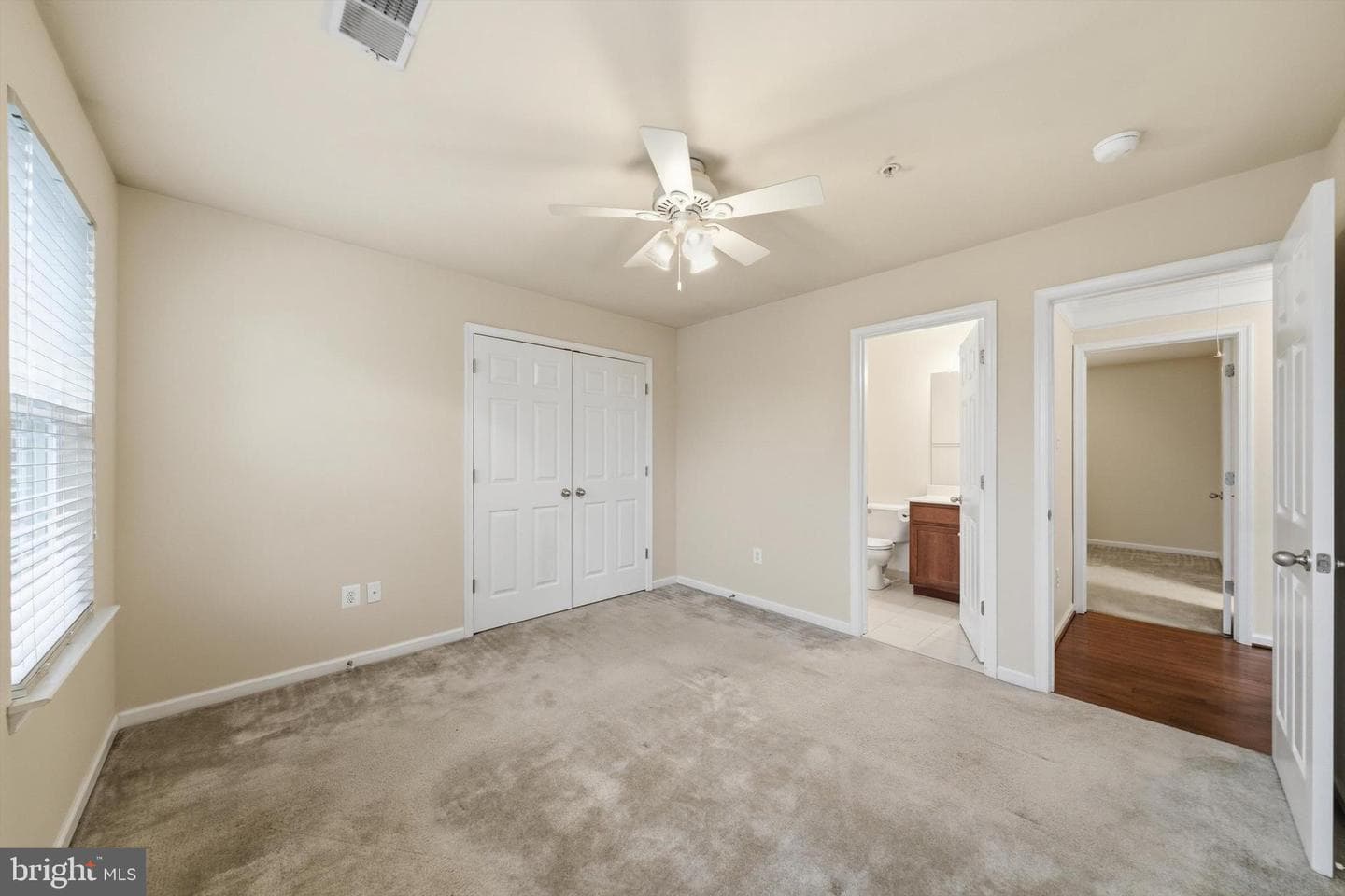 6728 Meadowlawn Circle photo 27