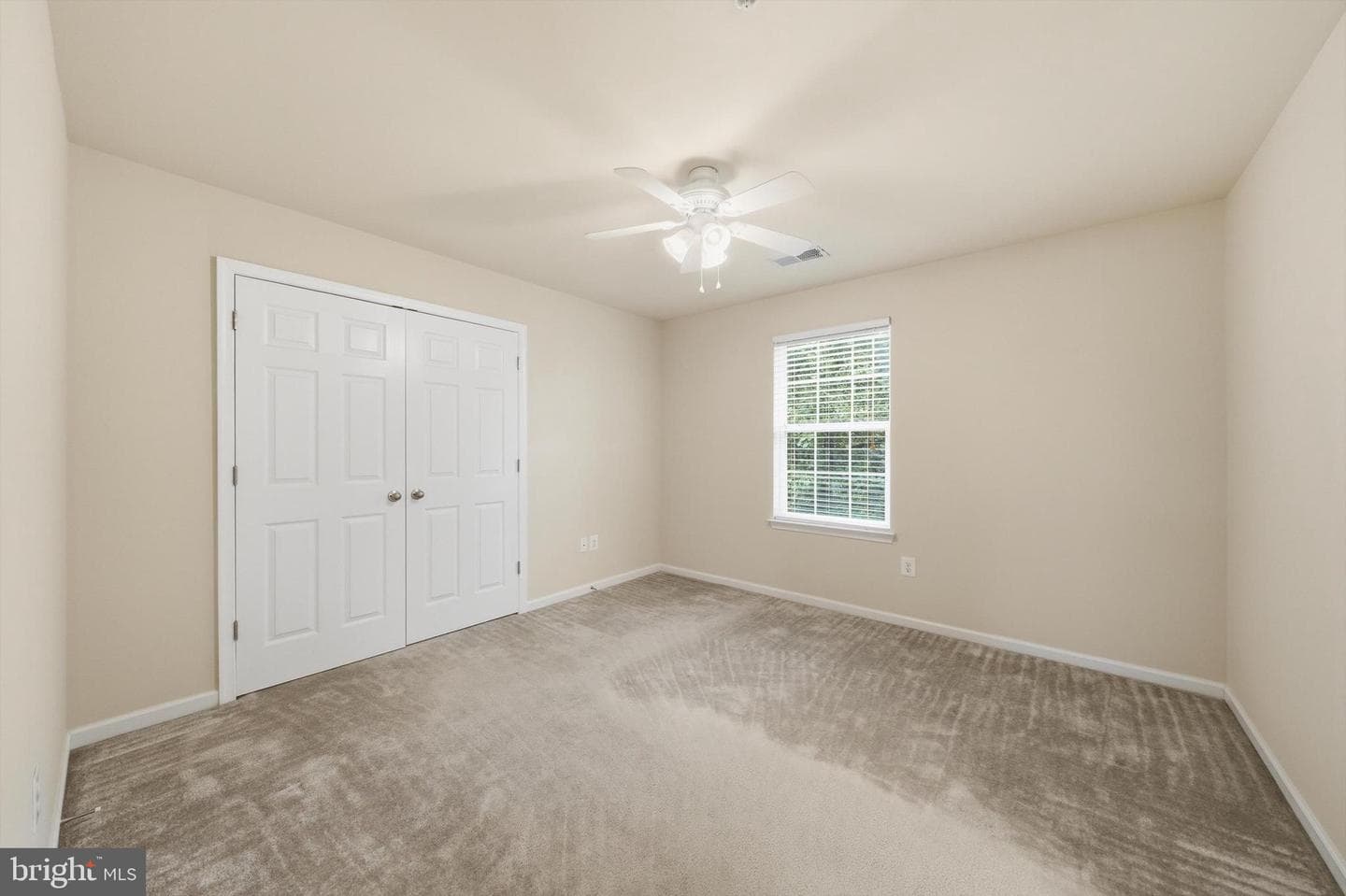 6728 Meadowlawn Circle photo 33