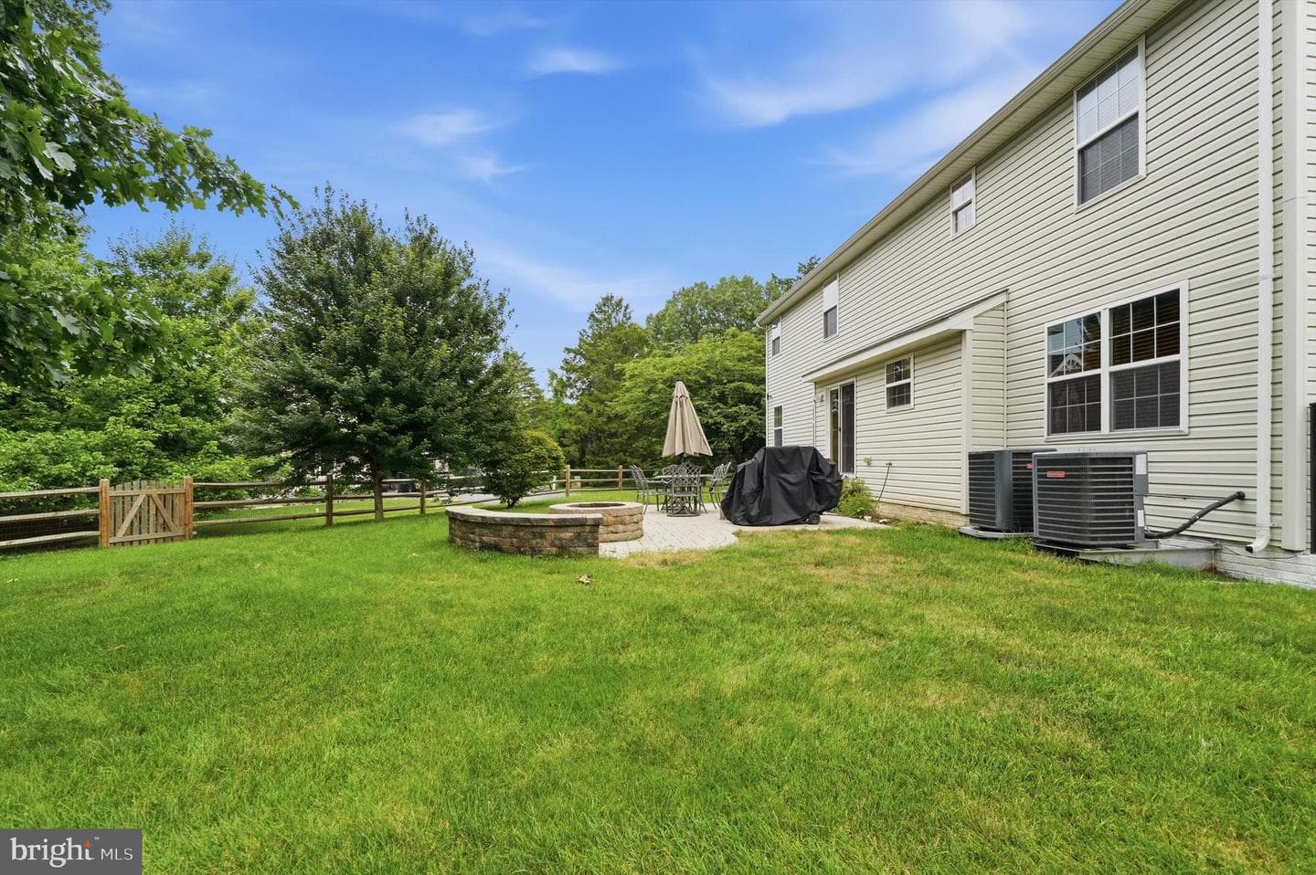 6728 Meadowlawn Circle photo 39