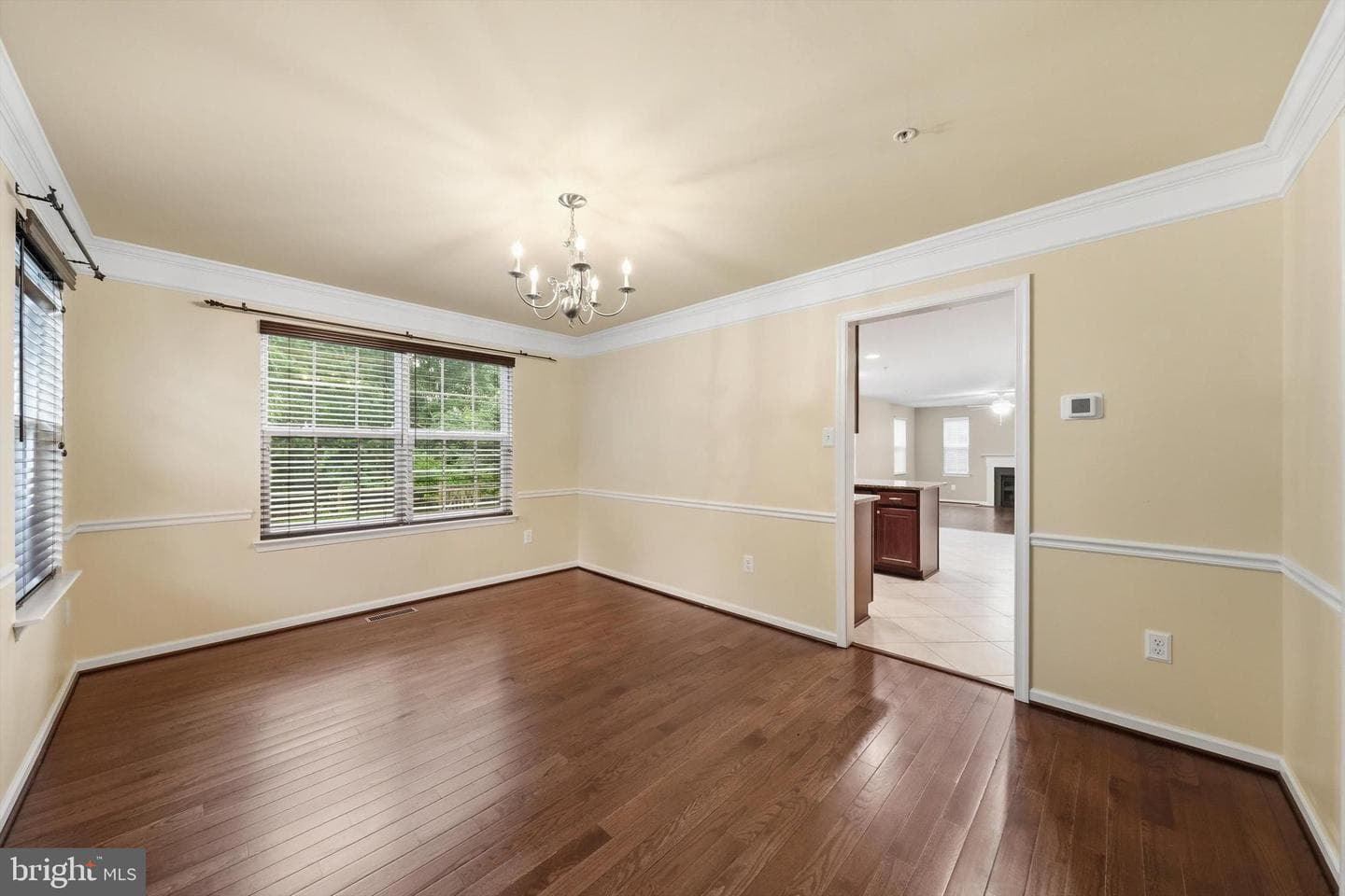 6728 Meadowlawn Circle photo 8