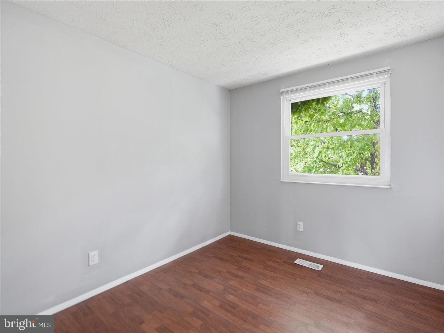 358 Prospect Boulevard photo 14