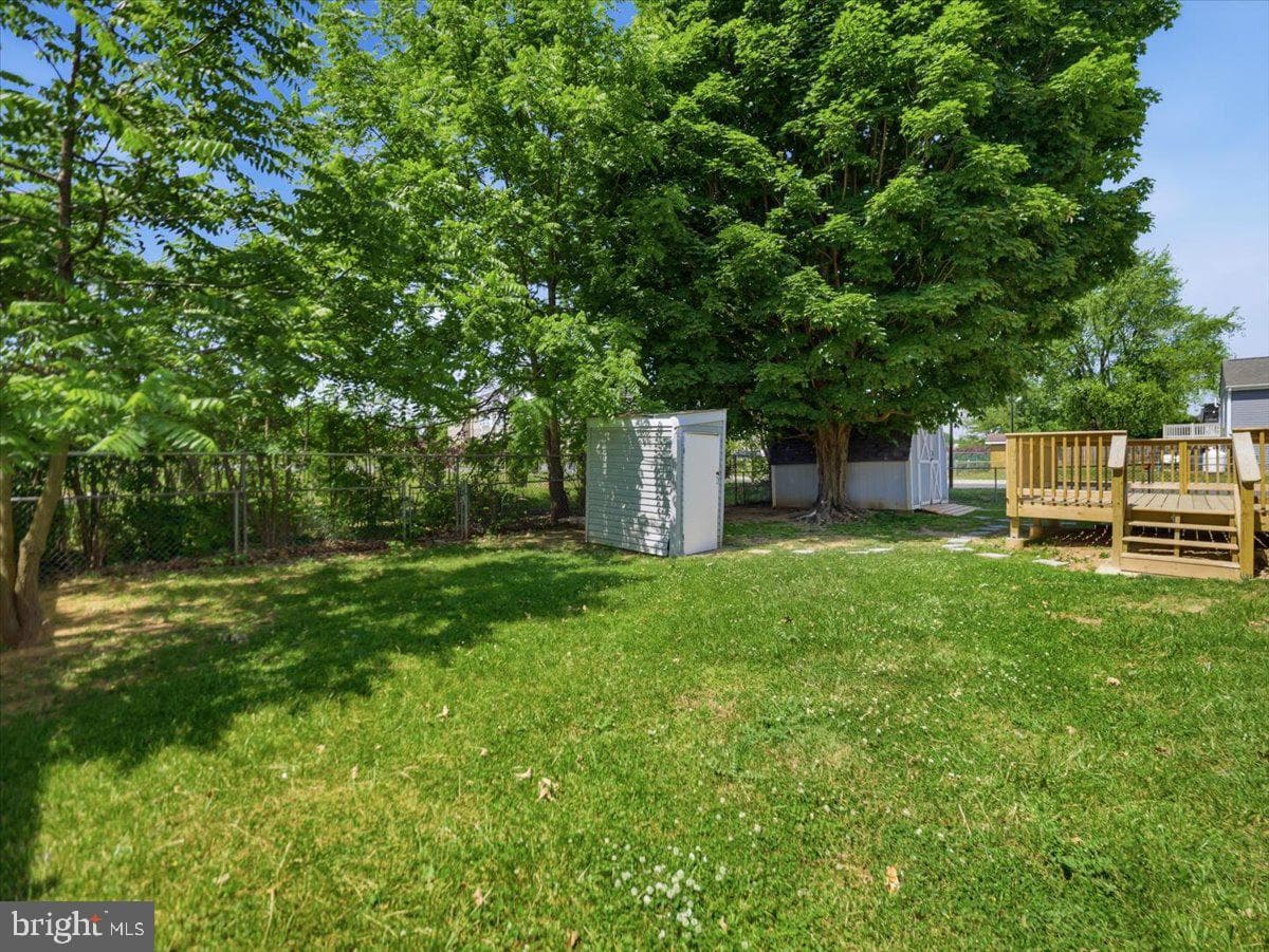358 Prospect Boulevard photo 31
