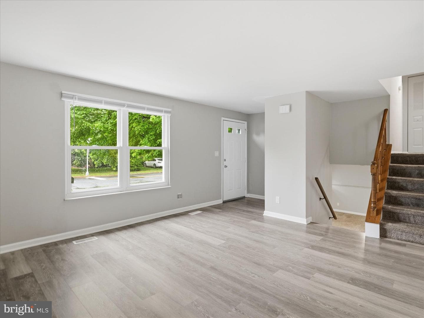 358 Prospect Boulevard photo 6