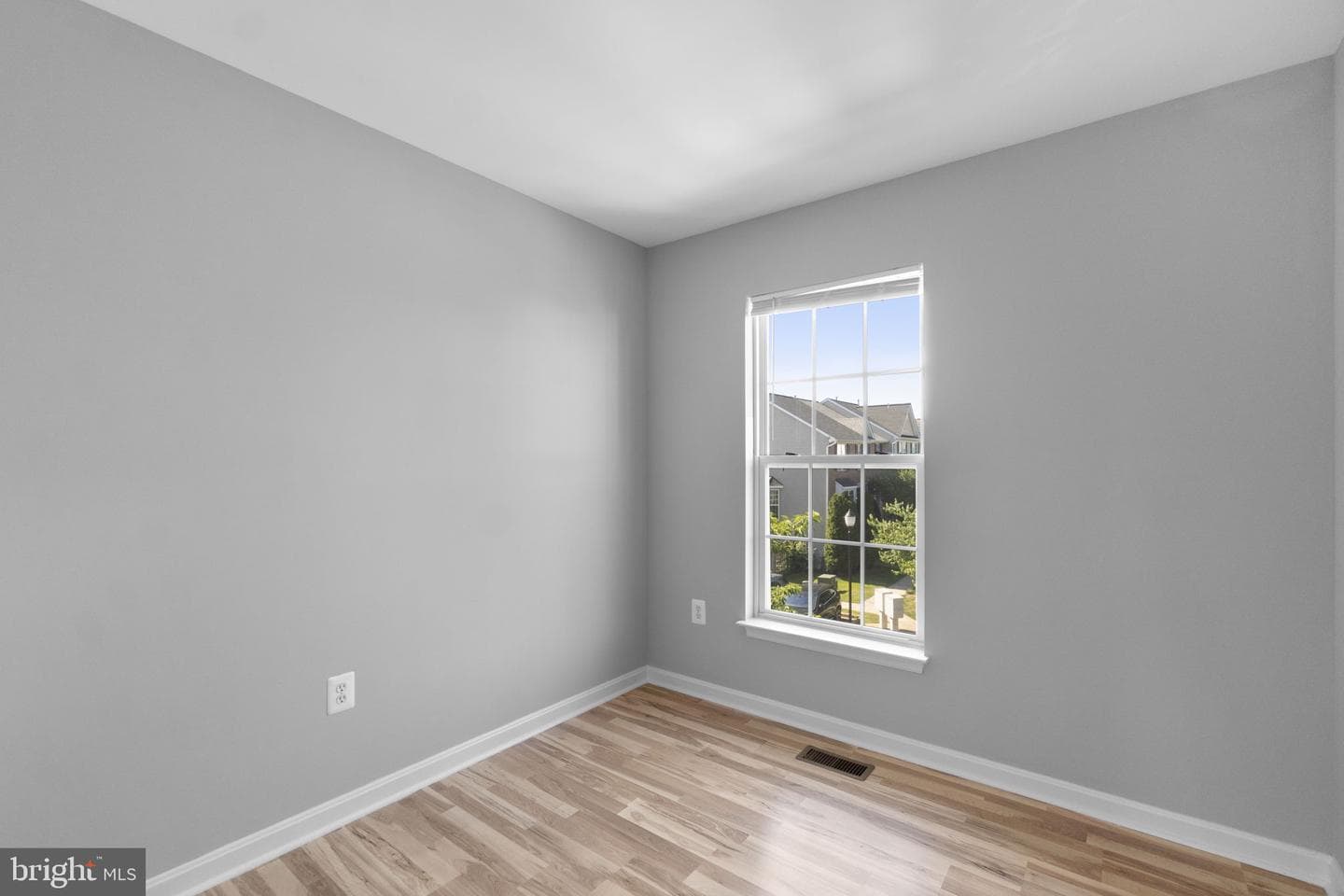 153 Fieldstone Ct photo 22