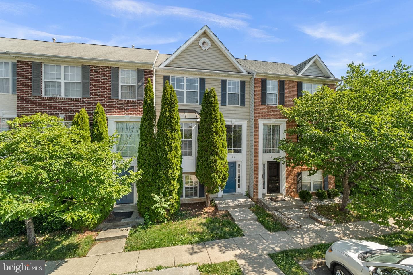 153 Fieldstone Ct photo 3