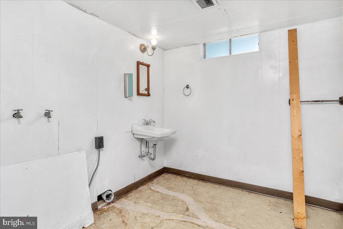 13806 Wolfsville Road photo 21