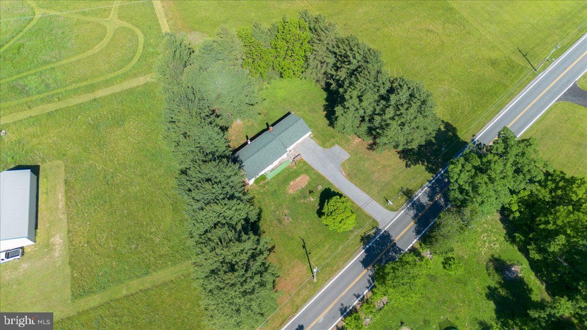 13806 Wolfsville Road photo 35
