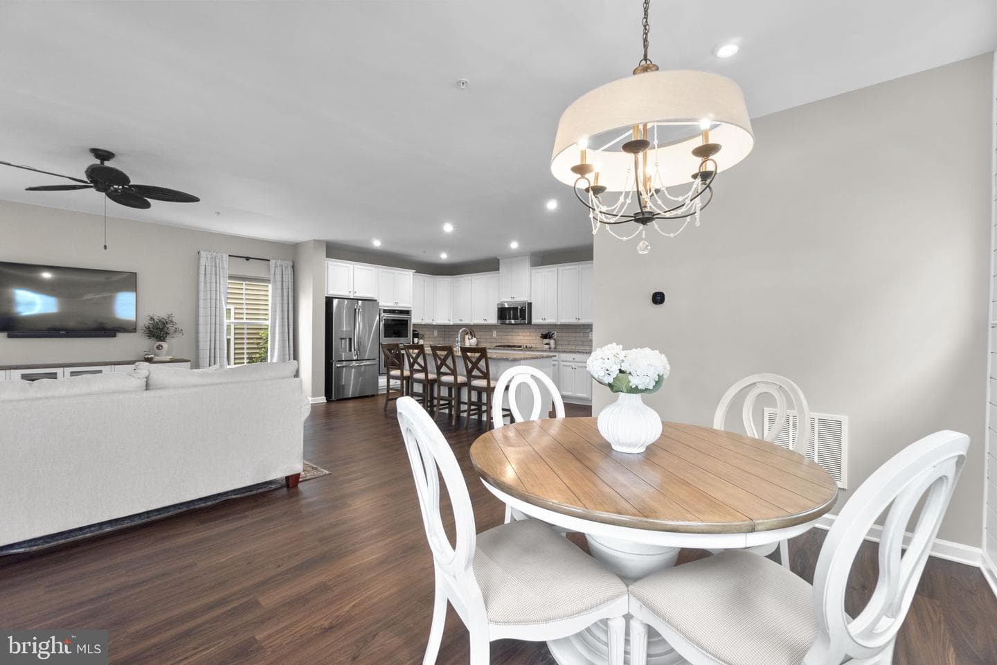 11033 Hazelnut Lane photo 13