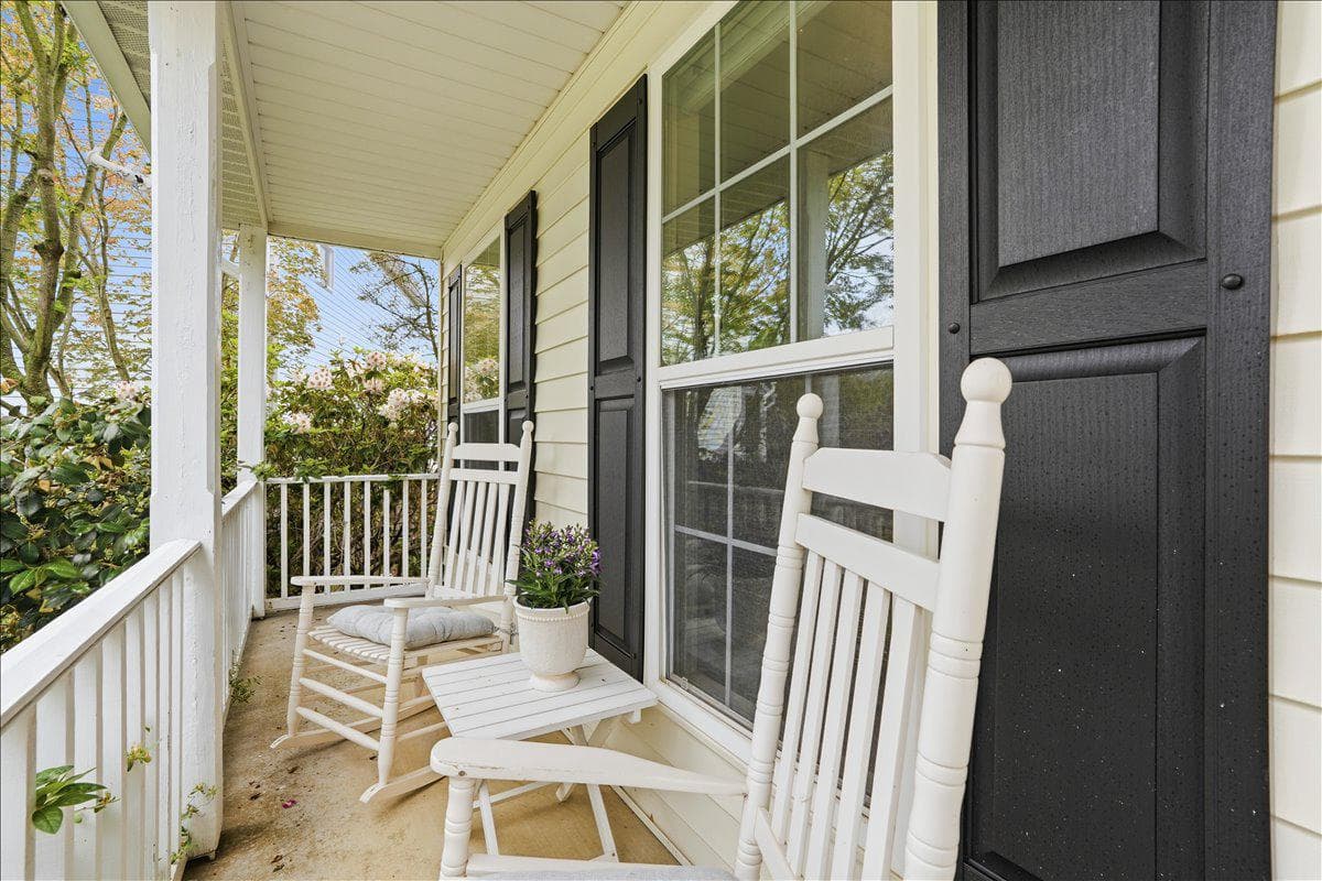 5604 Worchester Court photo 3
