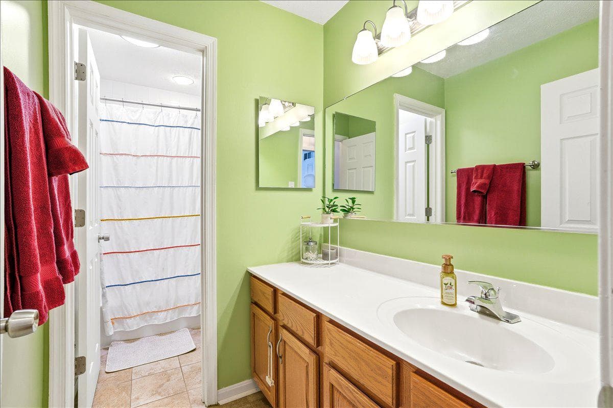 5604 Worchester Court photo 33