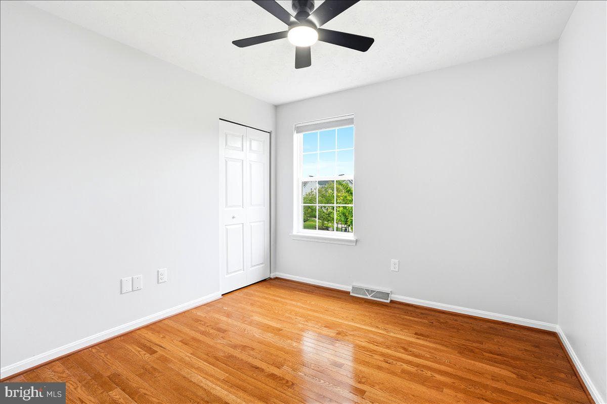 5604 Worchester Court photo 34