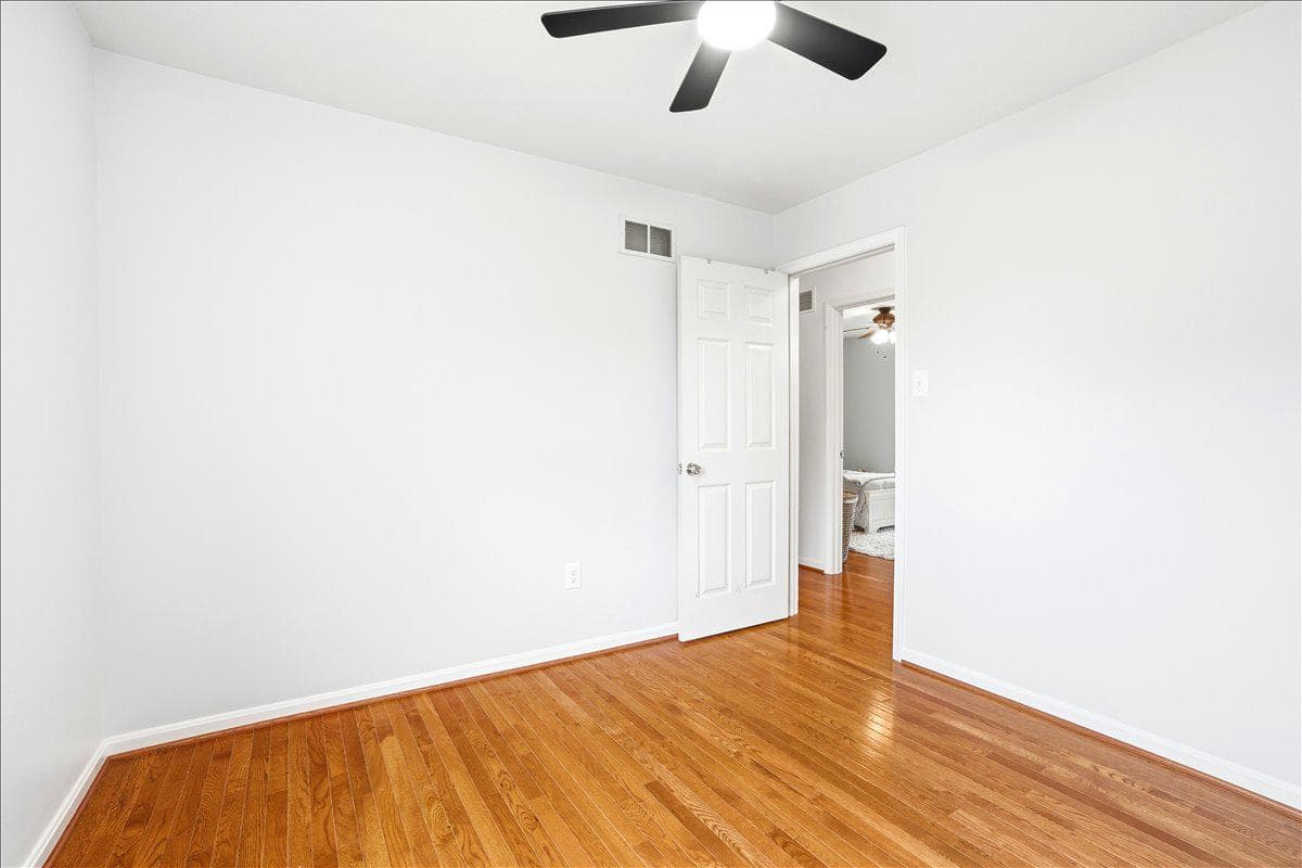 5604 Worchester Court photo 35