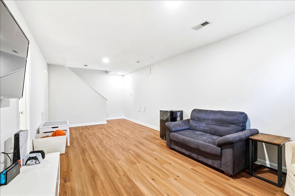 5604 Worchester Court photo 38