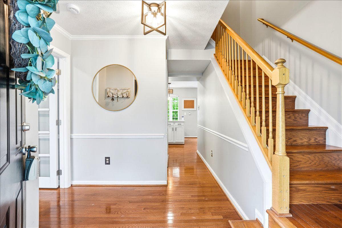 5604 Worchester Court photo 4