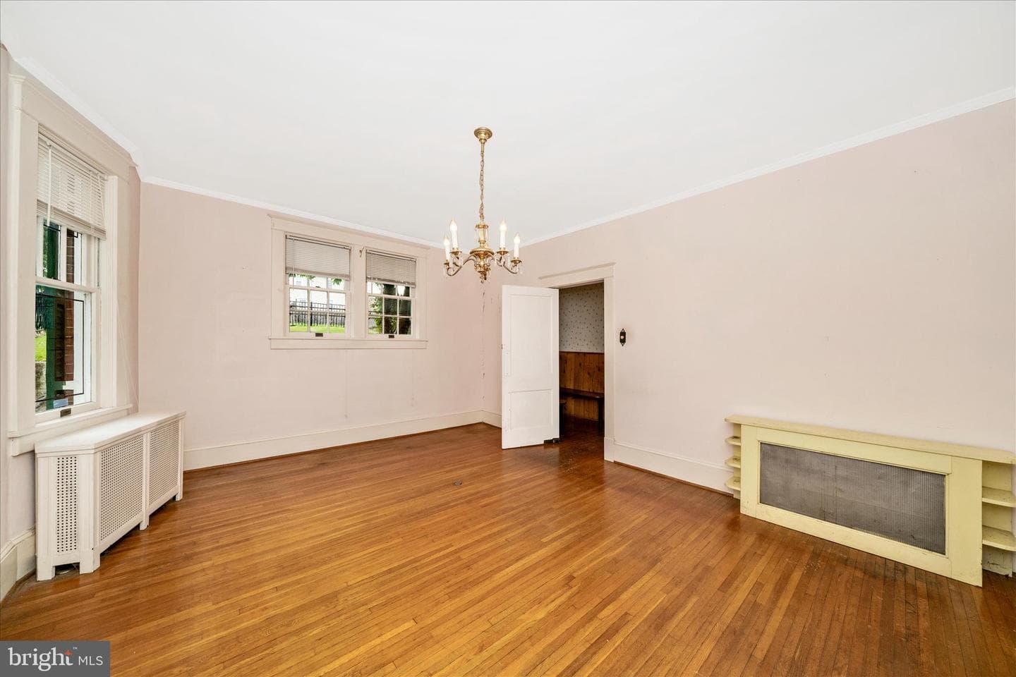523 W Potomac Street photo 12