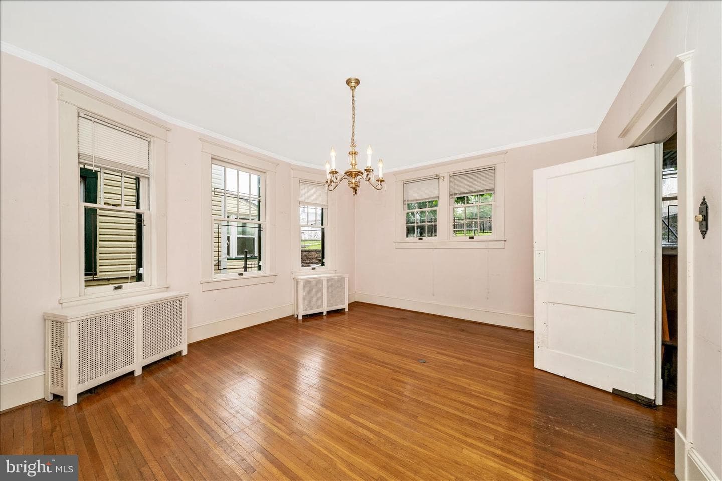 523 W Potomac Street photo 13