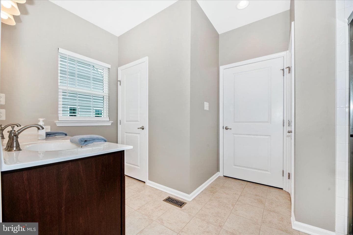 4714 De Invierno Way photo 23
