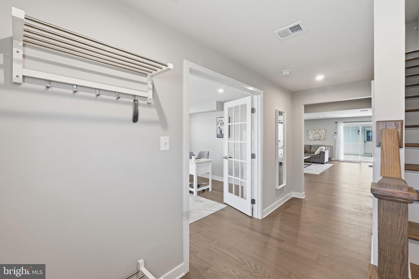 8634 Shady Pines Drive photo 3
