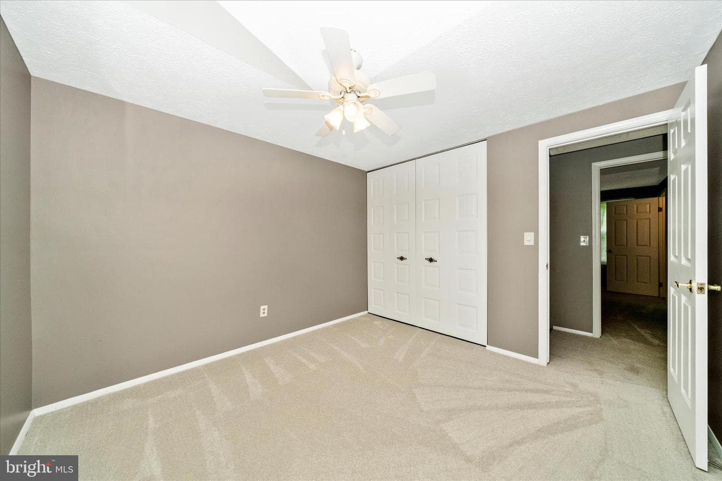218 Sandstone Drive photo 28