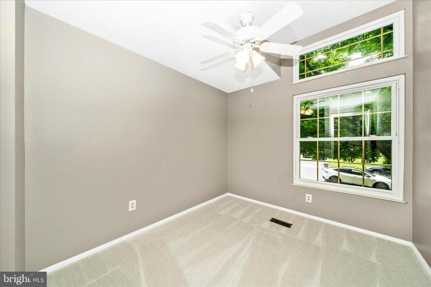 218 Sandstone Drive photo 29
