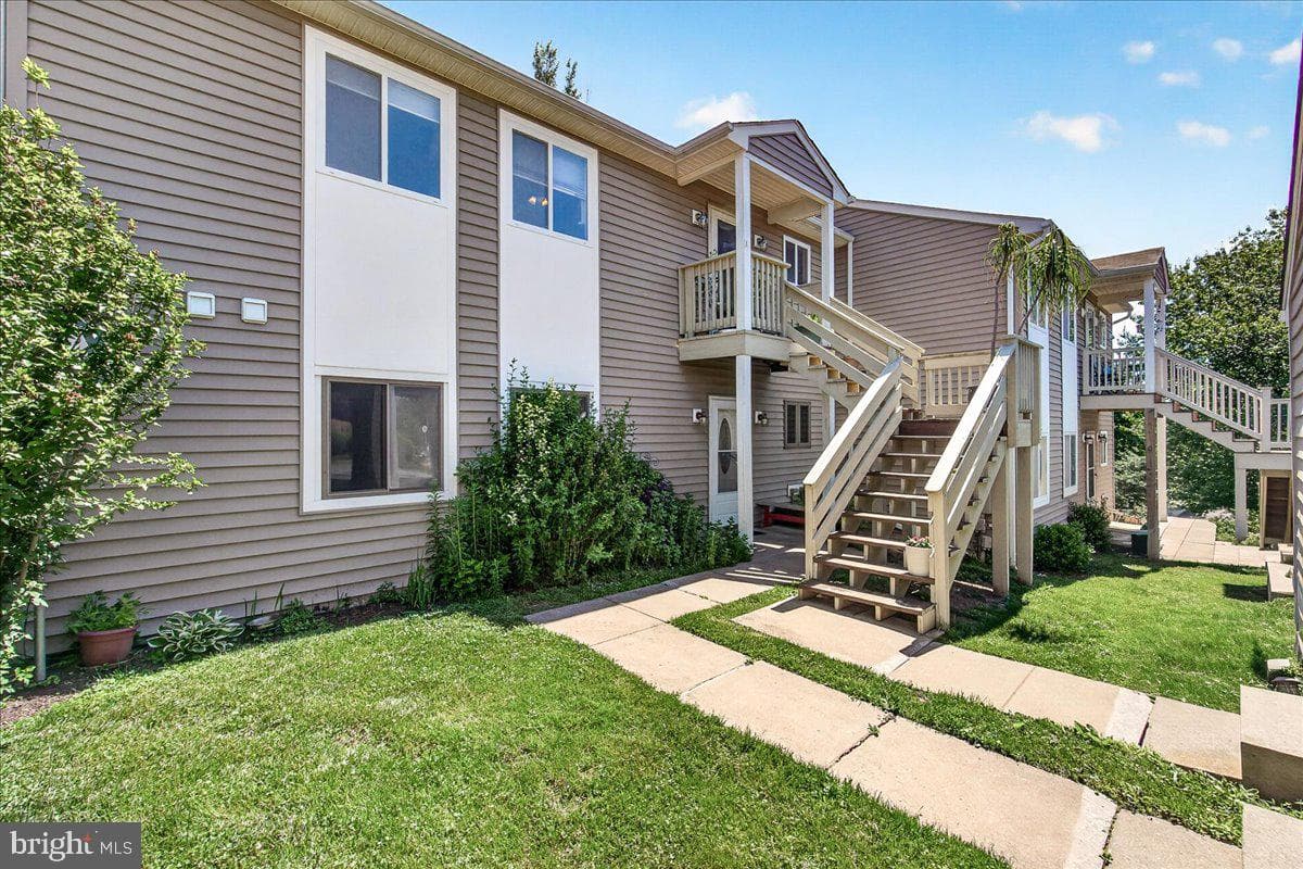 10269 White Pelican Way #102b, New Market