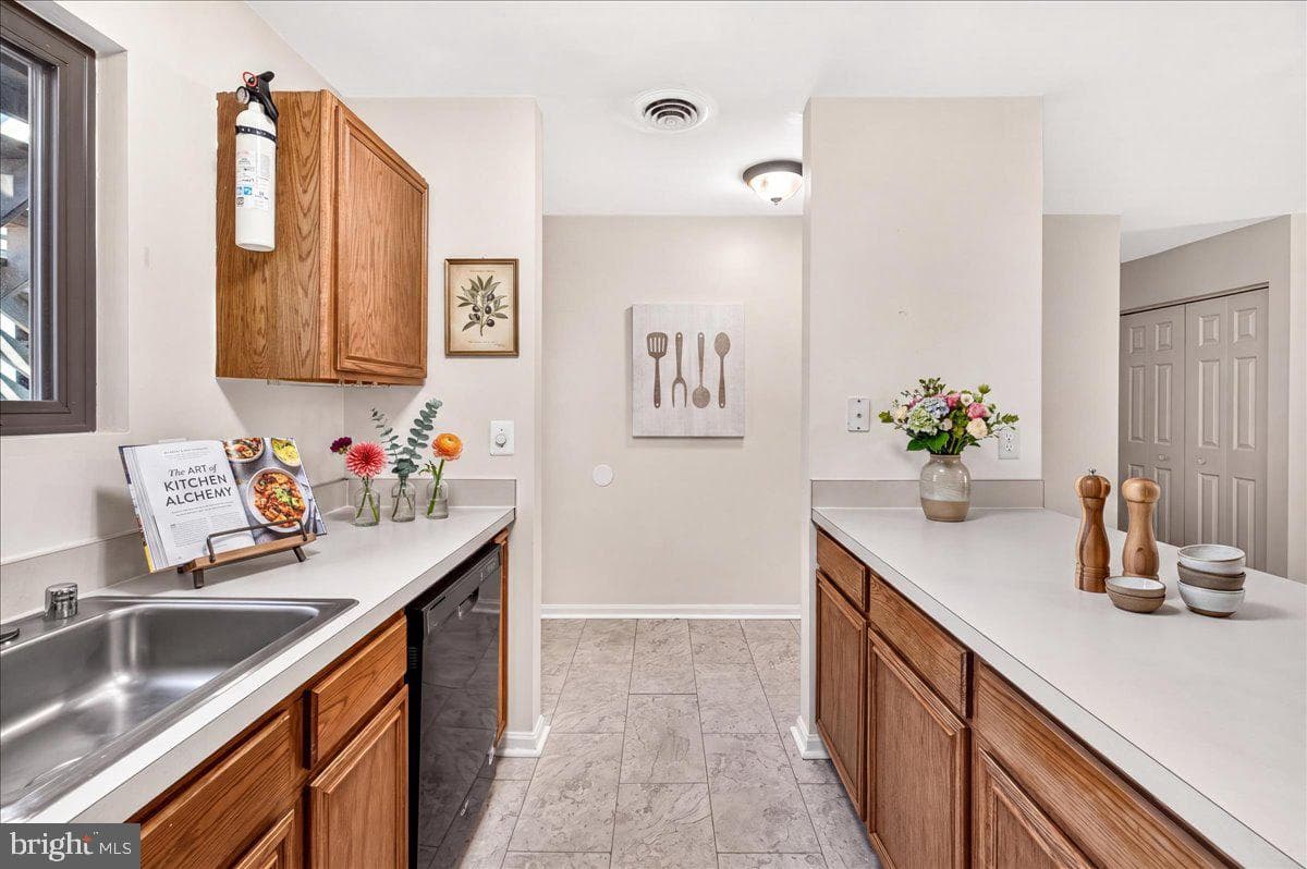 10269 White Pelican Way #102b photo 10
