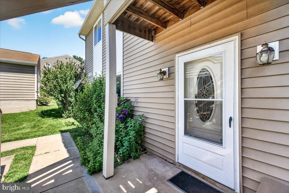 10269 White Pelican Way #102b photo 3