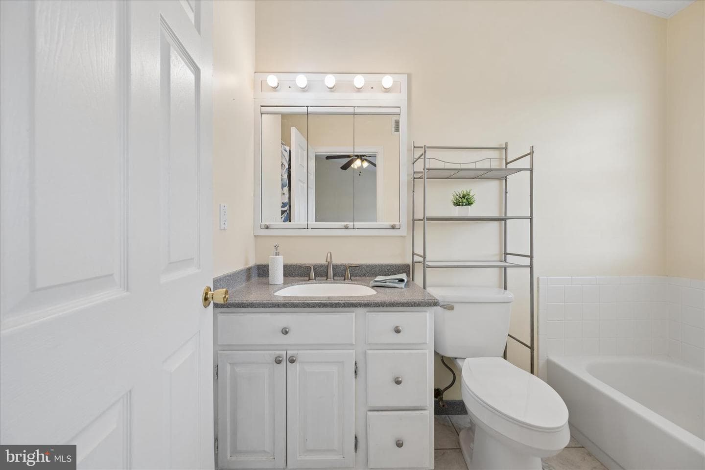 7115 Collinsworth Place photo 24