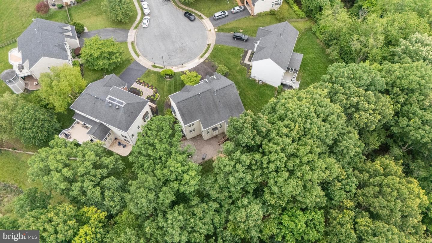 6353 Knollwood Court photo 41