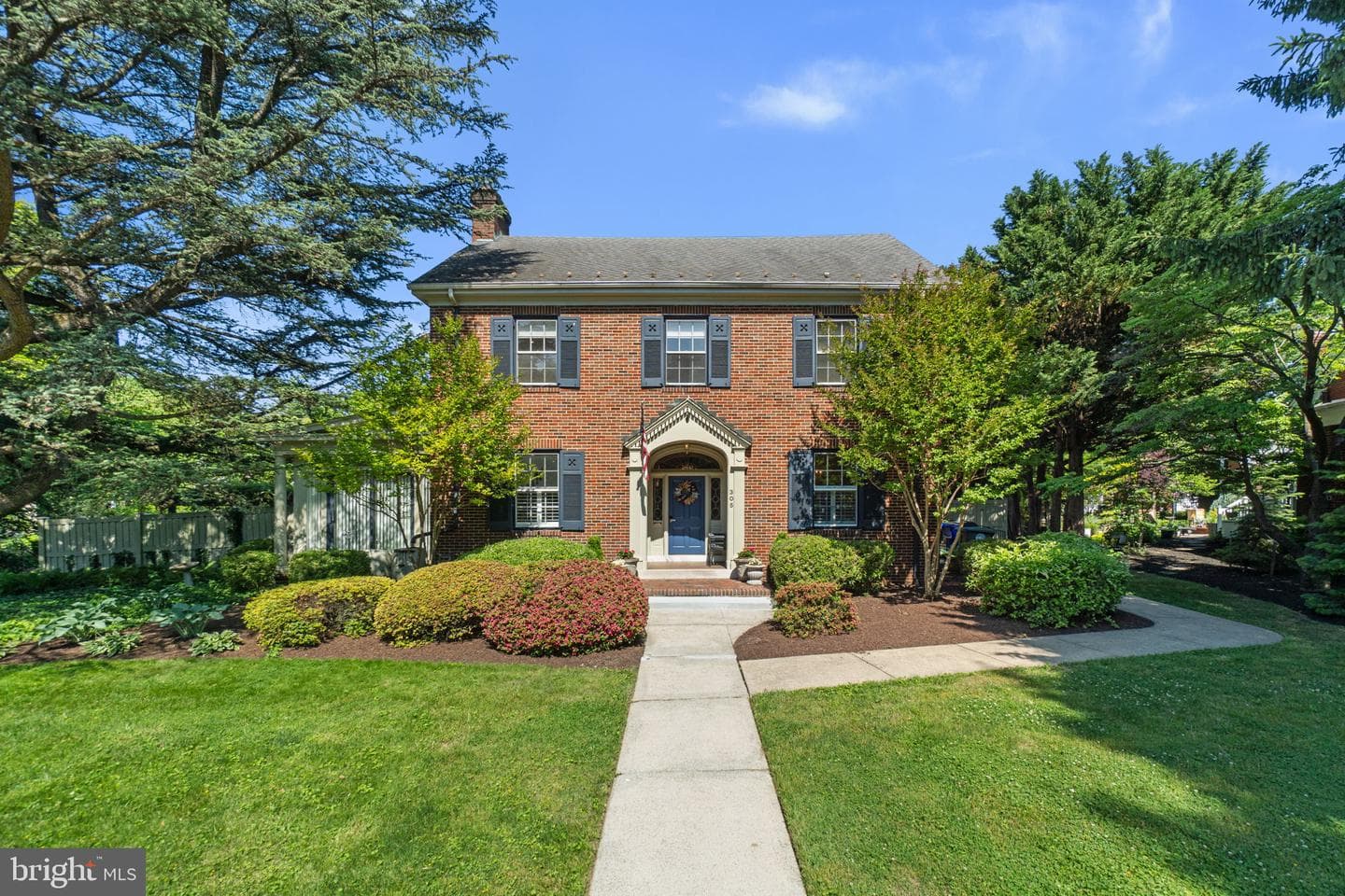 305 College Place, Frederick