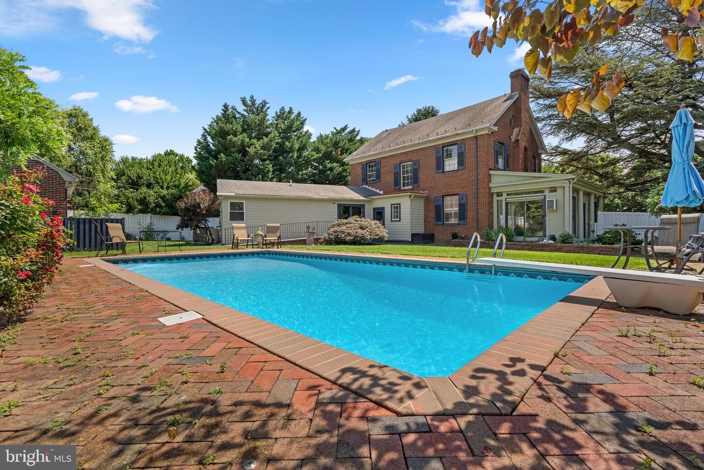 305 College Place photo 52