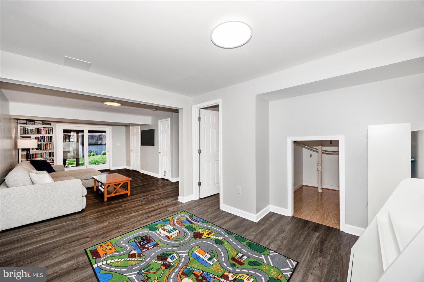 2412 Dunmore Court photo 33