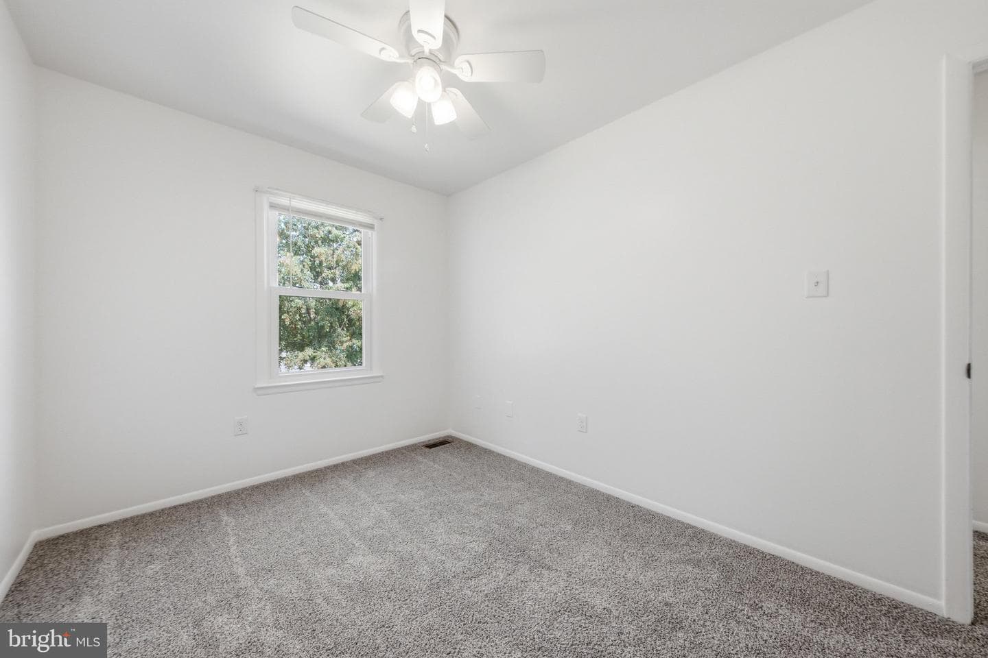 177 Stonegate Drive photo 31