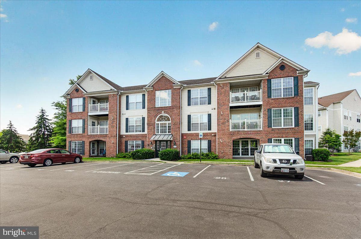 593 Cawley Drive #3 3b, Frederick