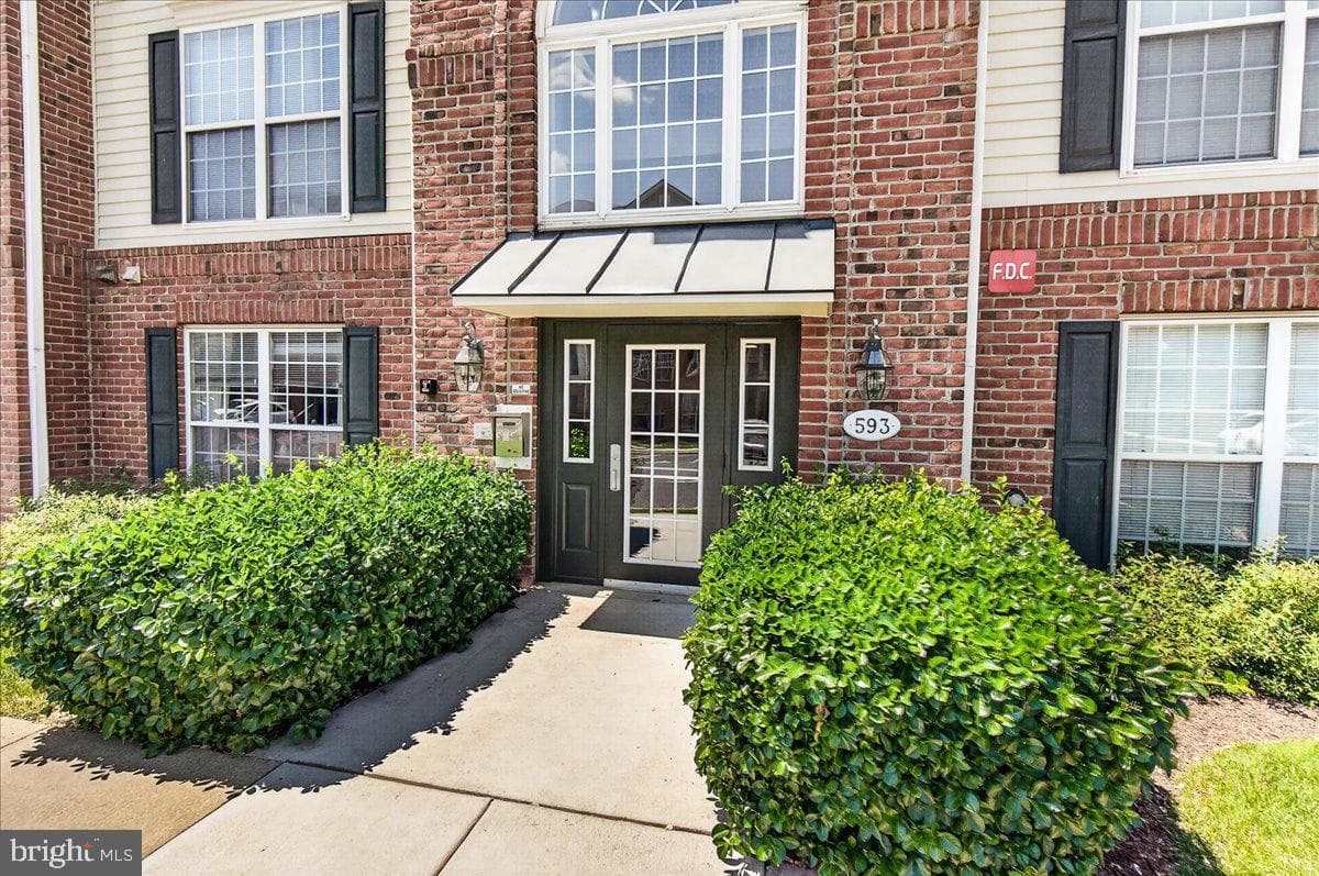 593 Cawley Drive #3 3b, Frederick